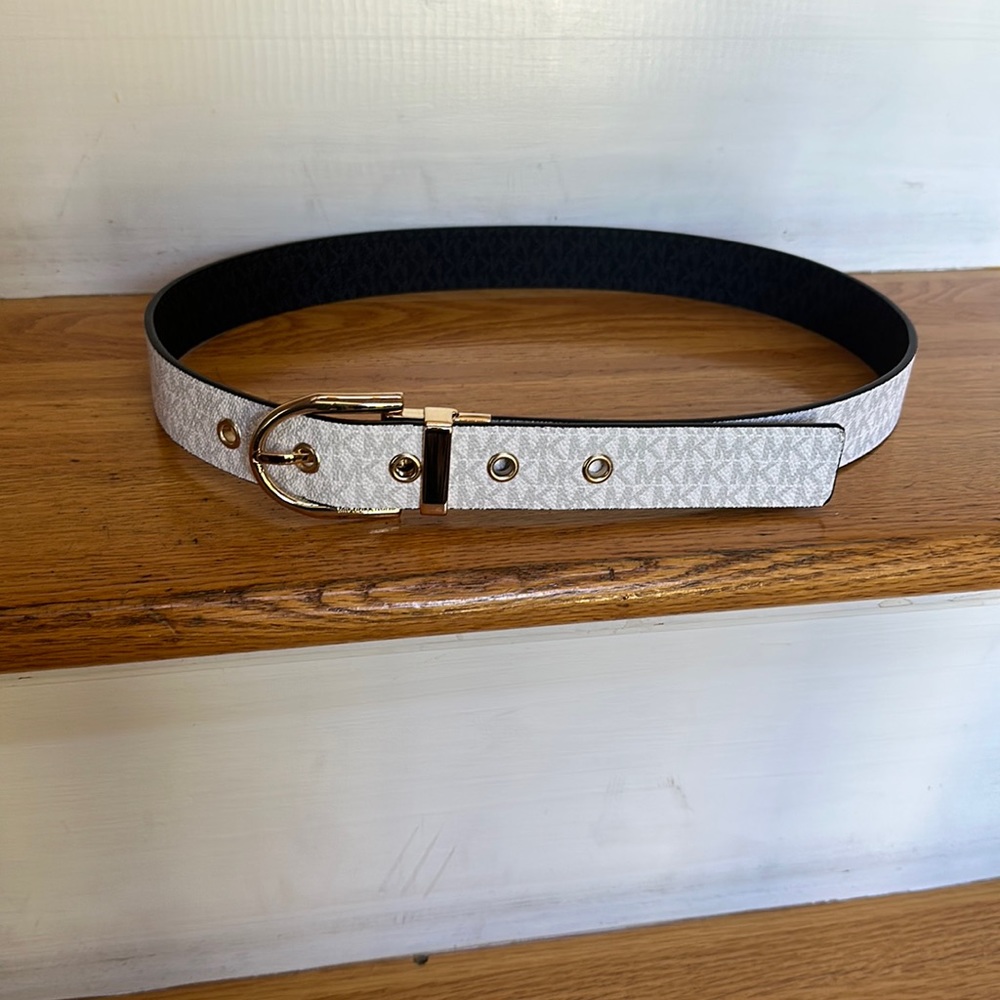 Michael kors reversible white and black belt